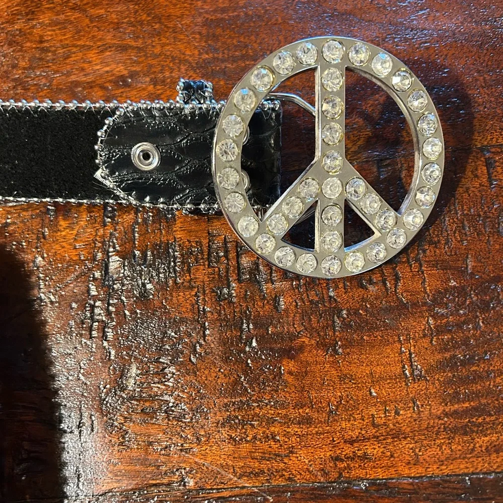 NOCONA BELT CO LARGE Black and Silver Peace Sign Belt - Picture 6 of 6